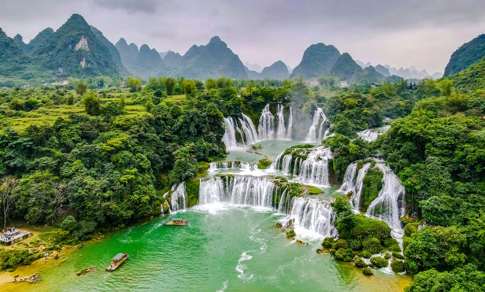 Vietnam Vietnam