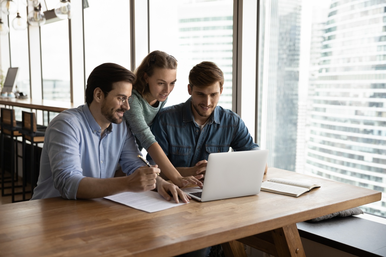 Se busca satisfacer las necesidades de todos los integrantes de un equipo laboral