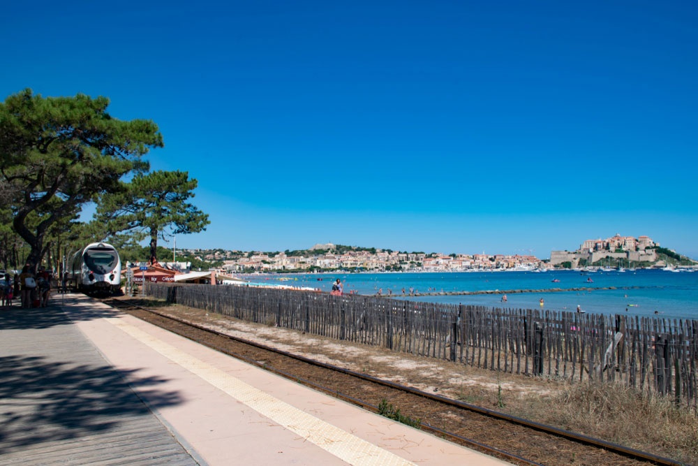 Su tren turístico, el Tramway de la Balagne