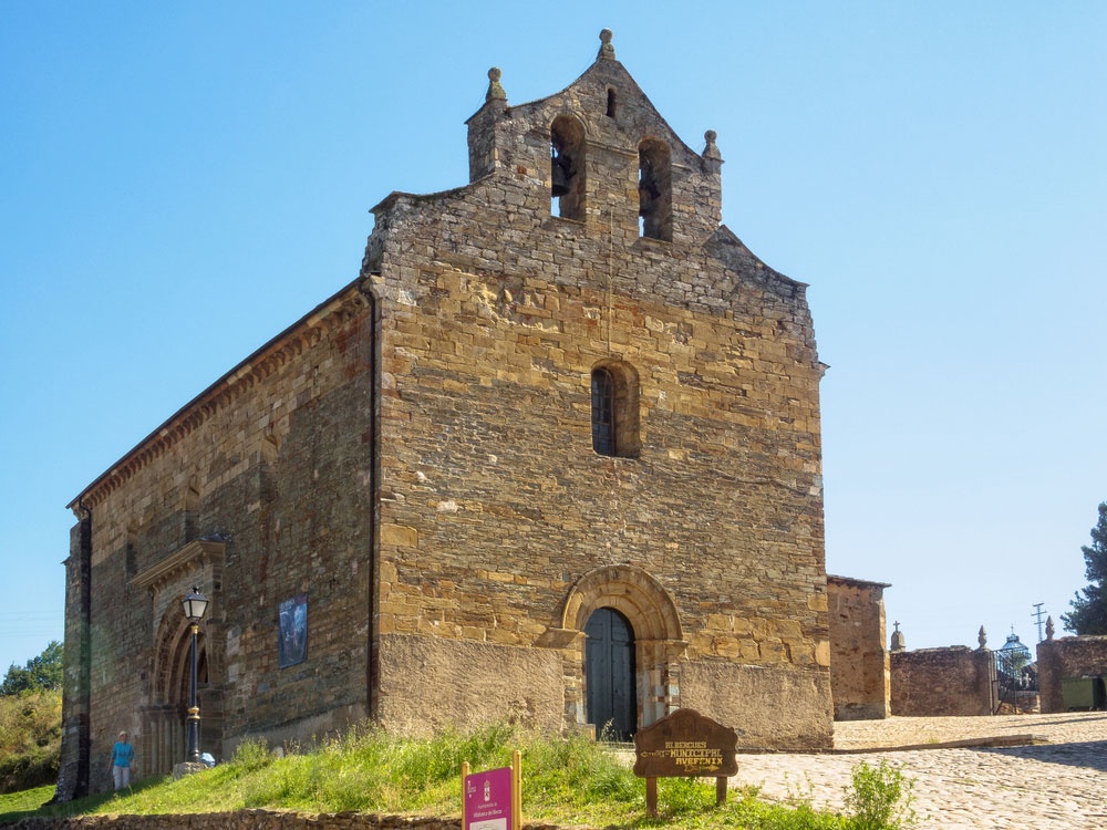 Iglesia de Santiago de Villafranca del Bierzo