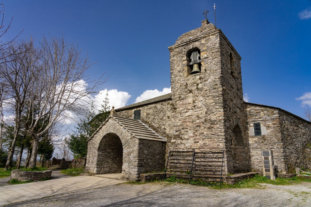 Santuario de Santa María la Real de O Cebreiro