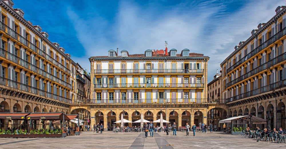 La Plaza Nueva