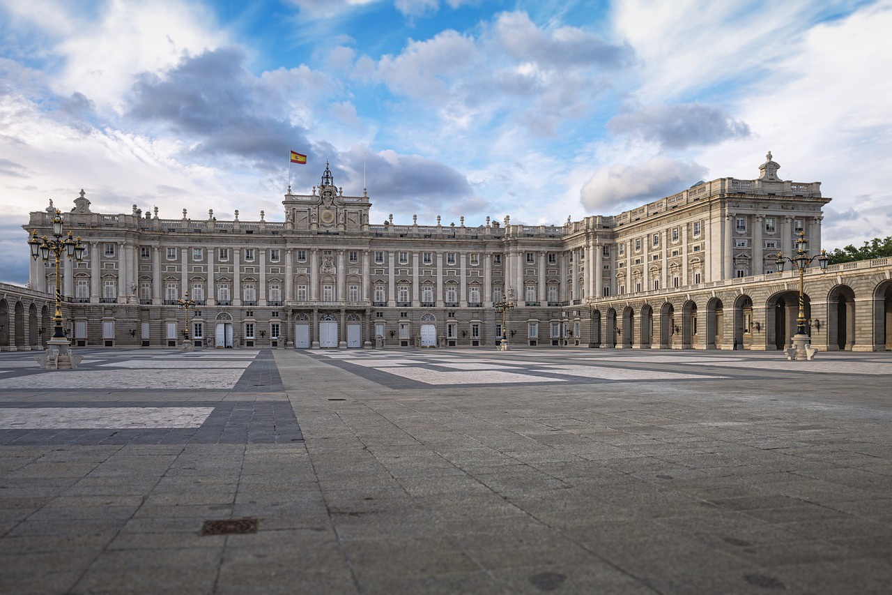 Su Palacio Real Su Palacio Real